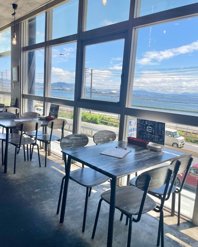 海辺　カフェ