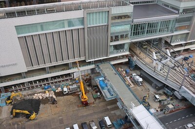 工事中の広島駅前の様子