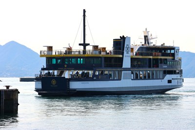 広島港に近づくシーパセオ