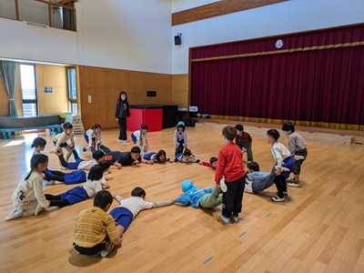 大根抜きゲームの様子