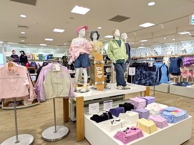 GAPの子ども服コーナー