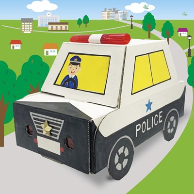 ダンボール工作のパトカー