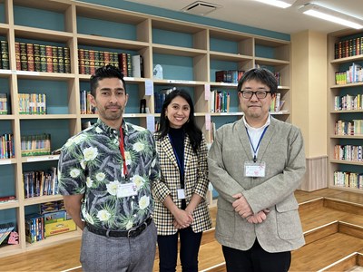 アナンタ先生、石田先生、クラリス先生の集合写真