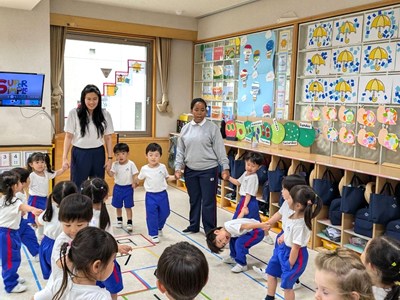 教室内での園児たちの様子