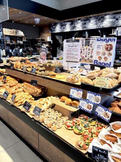 R Baker広島LECT店