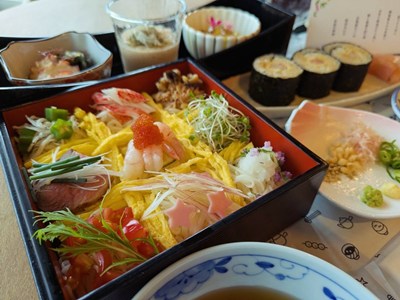 七夕の特別メニューのちらし寿司